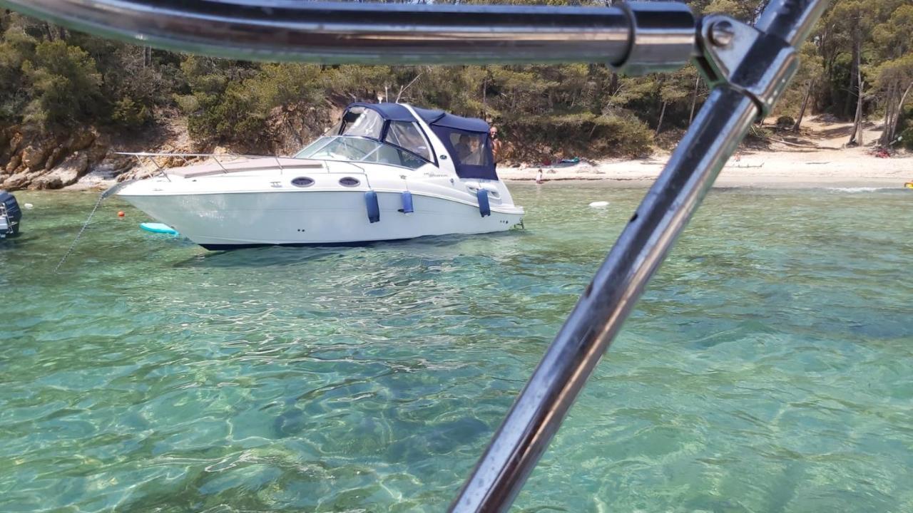 Hotel Hebergement Insolite Sur Un Bateau A Quai La Londe-les-Maures Exterior foto